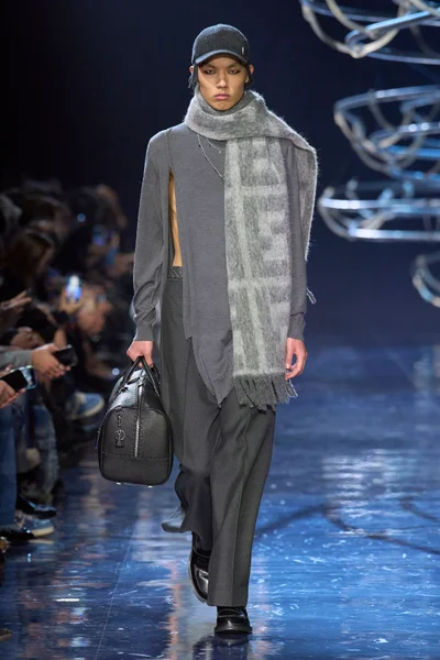 Look 20